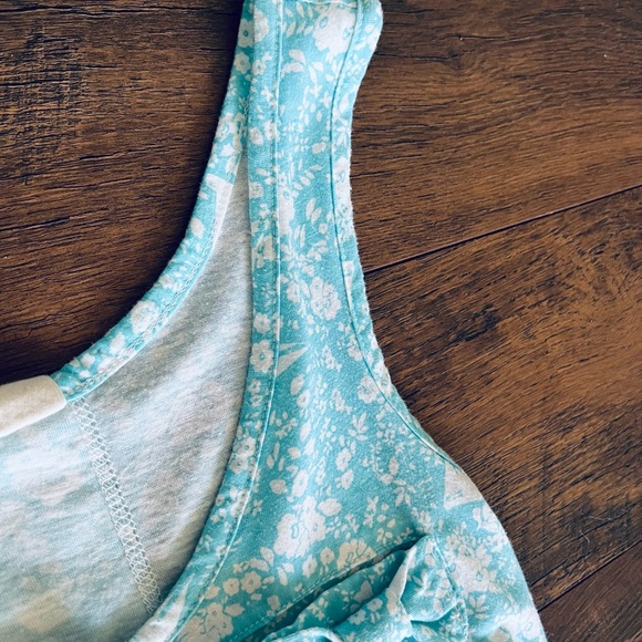 Tommy Girl Flowing Light Weight Nautical Tank Top with Bow Detail & Sailboats - Picture 3 of 7